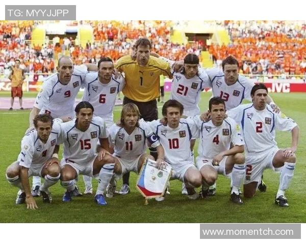 2000年欧洲杯冠军成员的辉煌历程与传奇故事回顾