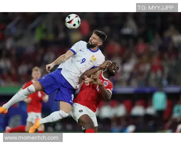 2000欧洲杯半决赛精彩回顾：历史对决与经典瞬间的重温与分析